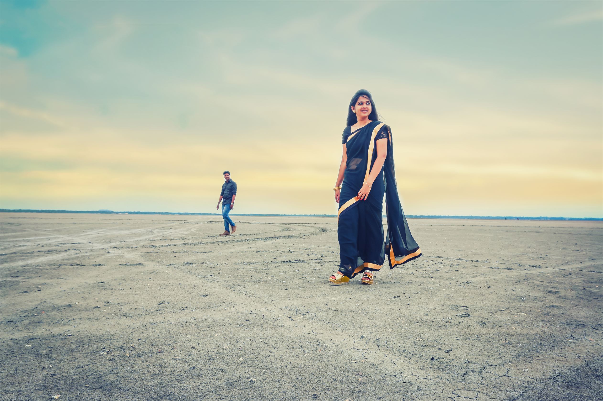 Couple Photography in Kanchipuram and Vellore by Southern Pictures - couple_candid_photography_video_southern_picture_vellore_city